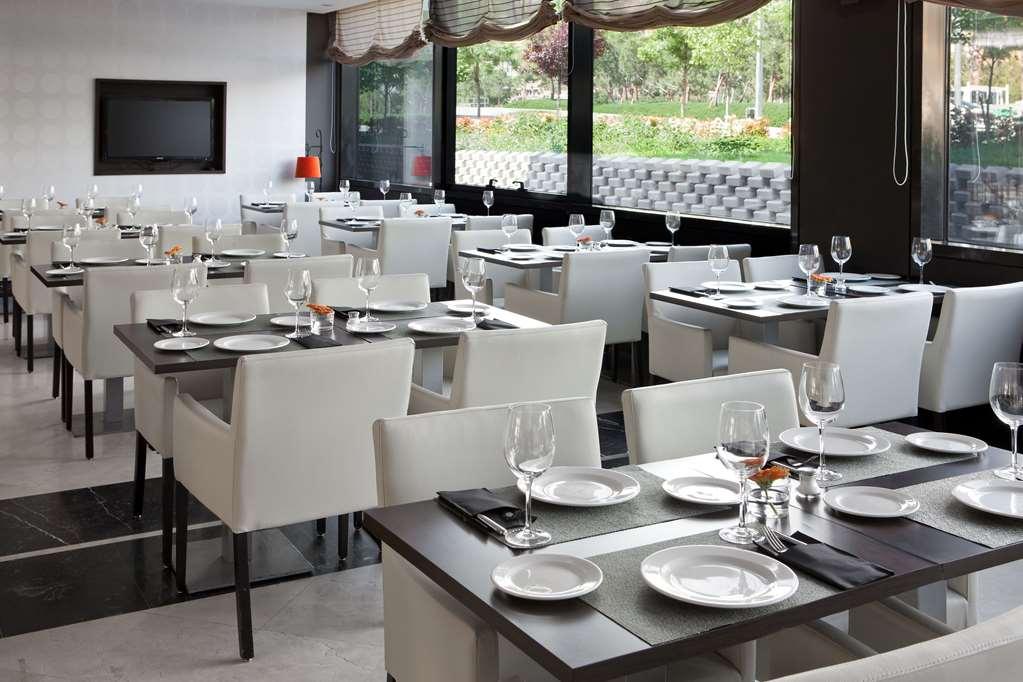 Hotel Nh Ribera Del Manzanares Madryt Restauracja zdjęcie