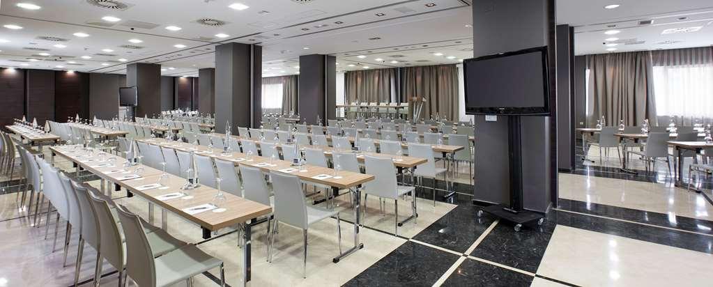 Hotel Nh Ribera Del Manzanares Madryt Udogodnienia zdjęcie