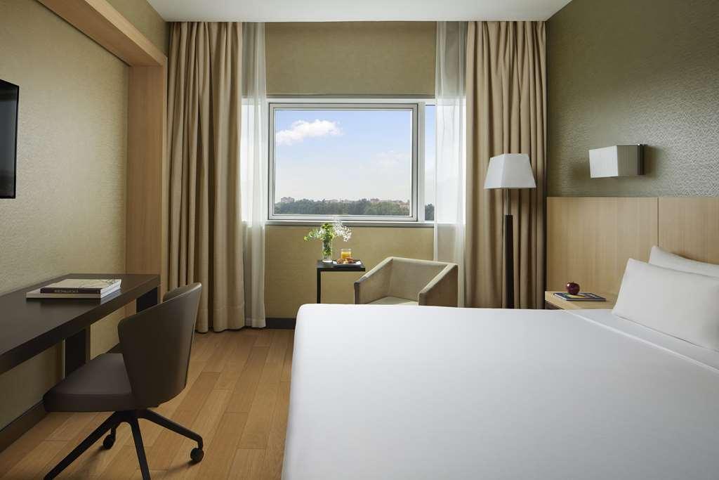 Hotel Nh Ribera Del Manzanares Madryt Pokój zdjęcie